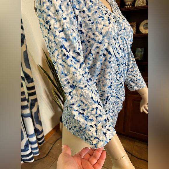 Nine West Blue Quarter Sleeve Blouse Size Large - Picture 3 of 11